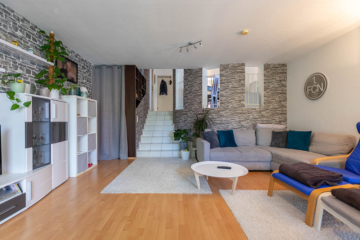 Wohnen mit Charakter – stilvolle Split-Level-Wohnung mit 3,5 Zimmern in Riedstadt-Crumstadt - V560-2613-3